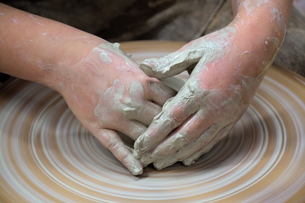 Découvrir la Poterie : Un Guide pour Débutants