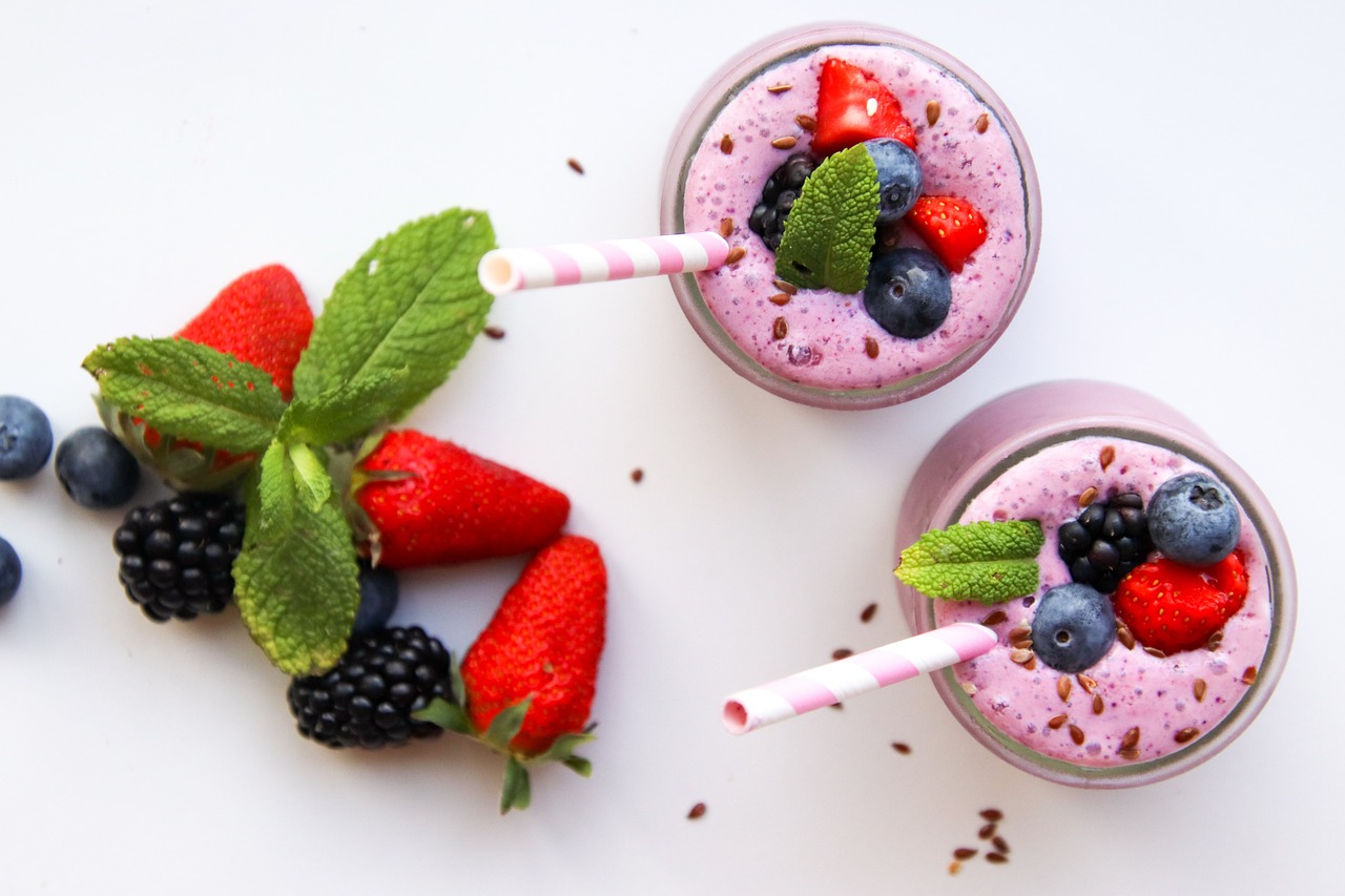 5 Recettes de Smoothies Energisants pour le Printemps